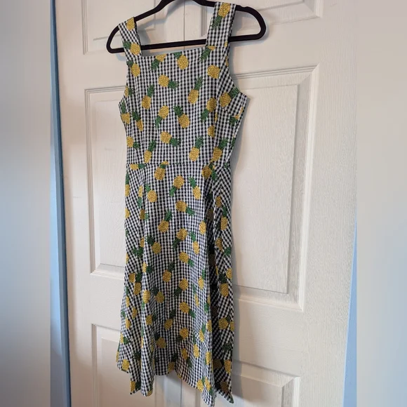 1950's Style Gingham Pineapple Dress - Picture 3 of 7